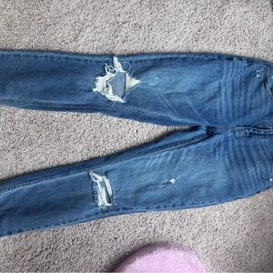 Abercrombie & Fitch Distressed Straight mom Jeans - Blue
